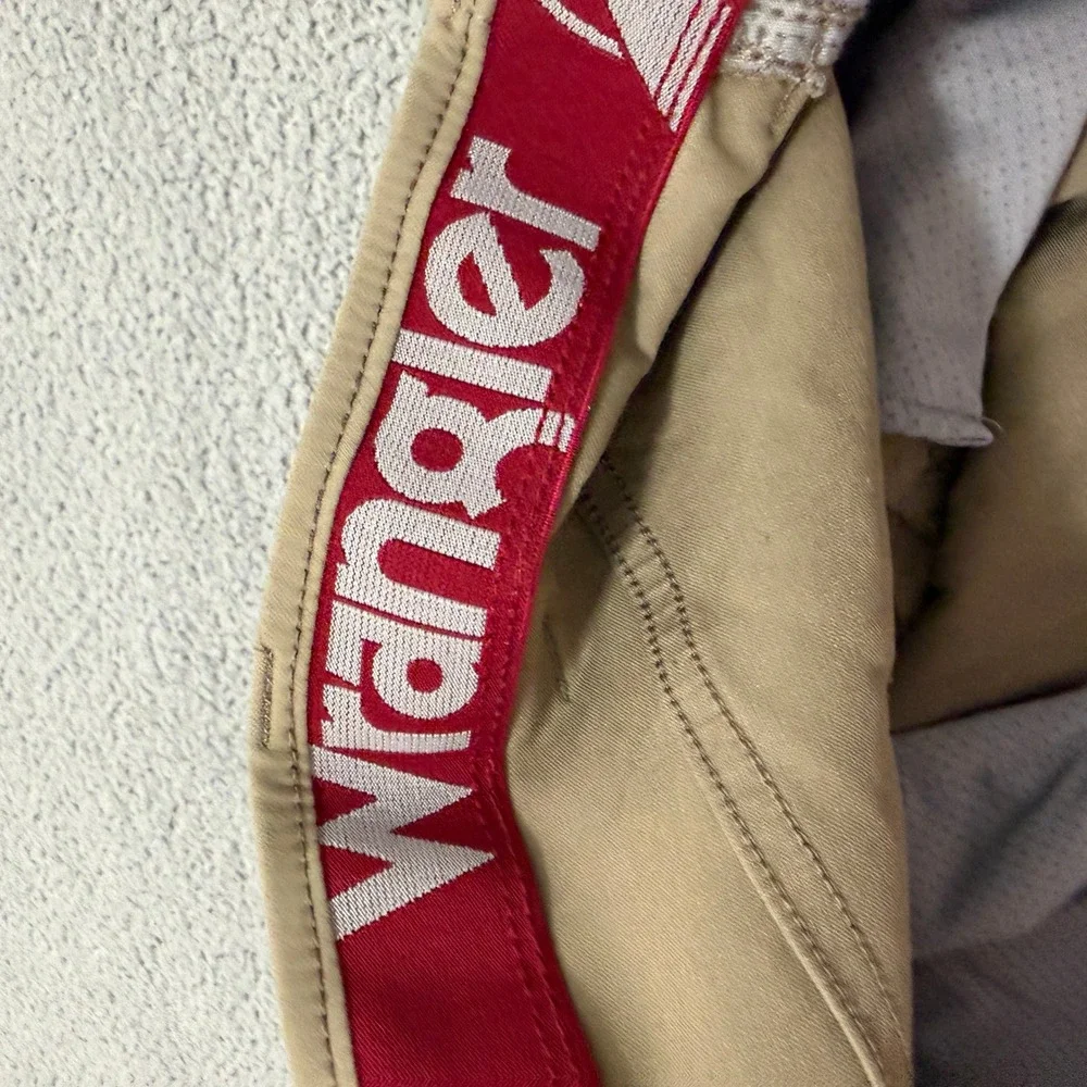 Wrangler Outdoor Series Cargo Shorts Mens Khaki Stretch Size 38